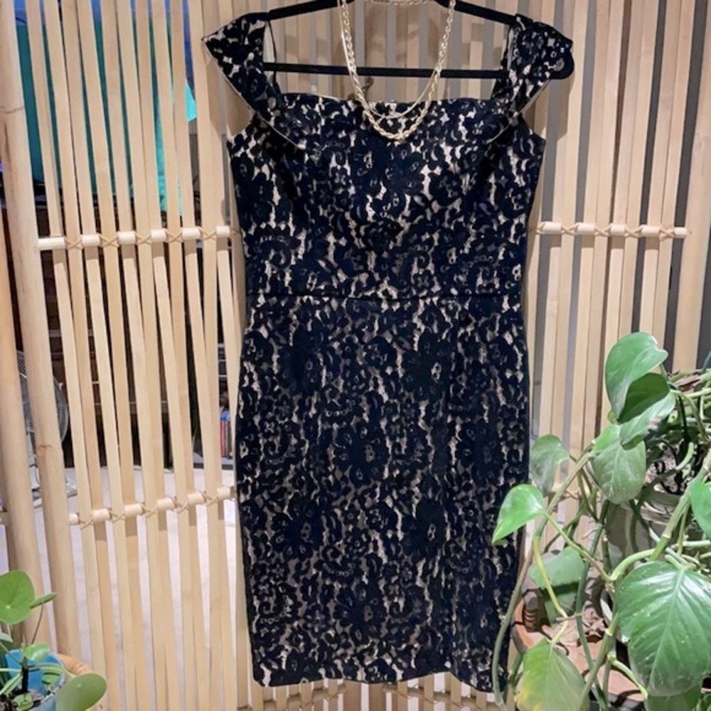 Elegant Black Lace Midi Dress